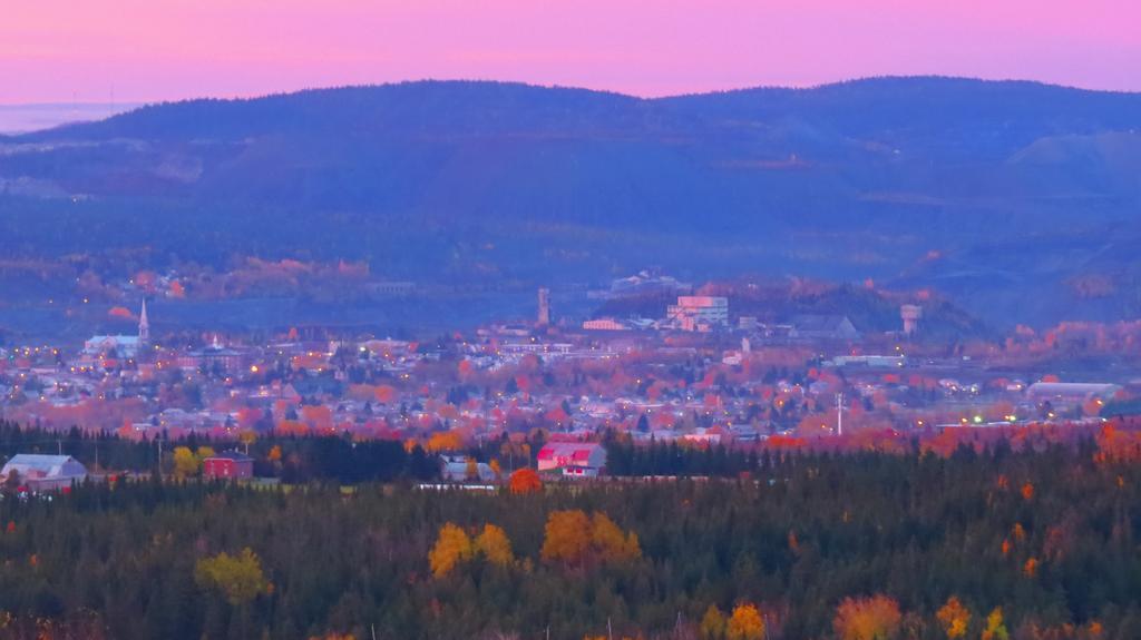 Le Gite Ambrelane Thetford Mines Exterior foto
